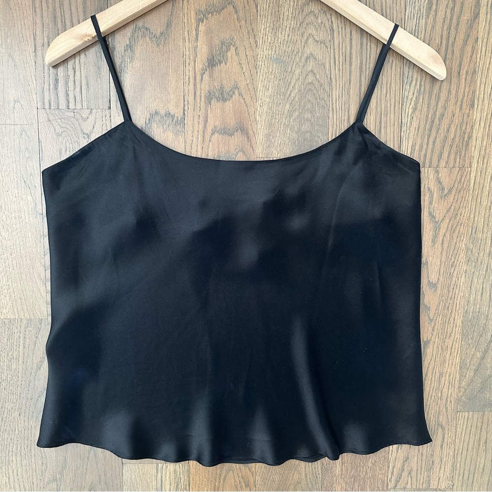Vintage Victoria's Secret Silk Scoop Neck Cropped Camisole in Black Medium